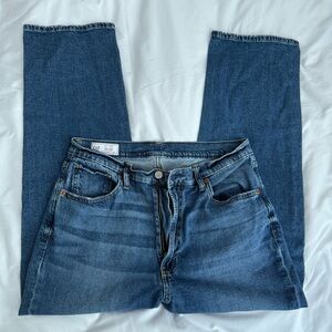 Women’s 12 short Classic Blue 90s high rise Denim Jeans: stylish Minimalist